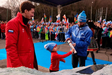 Торжественная церемония закладки камня в основание будущего ледового комплекса в Сочи